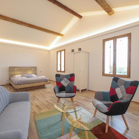 Nuits Salines Aigues-Mortes Exterior photo